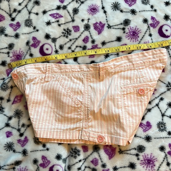PINK HOLLISTER BOOTY SHORTS - Picture 3 of 3